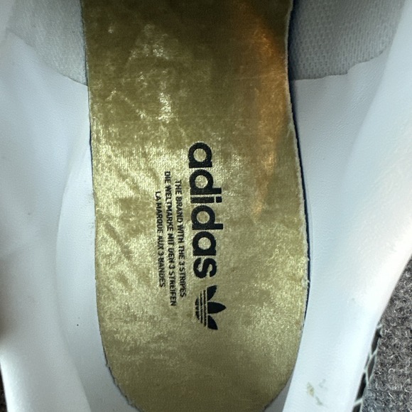 Adidas Women's 9.5 Endorsed By Stan Smith White Snake Print‎ Gold Trim Shoes EUC - Picture 8 of 12